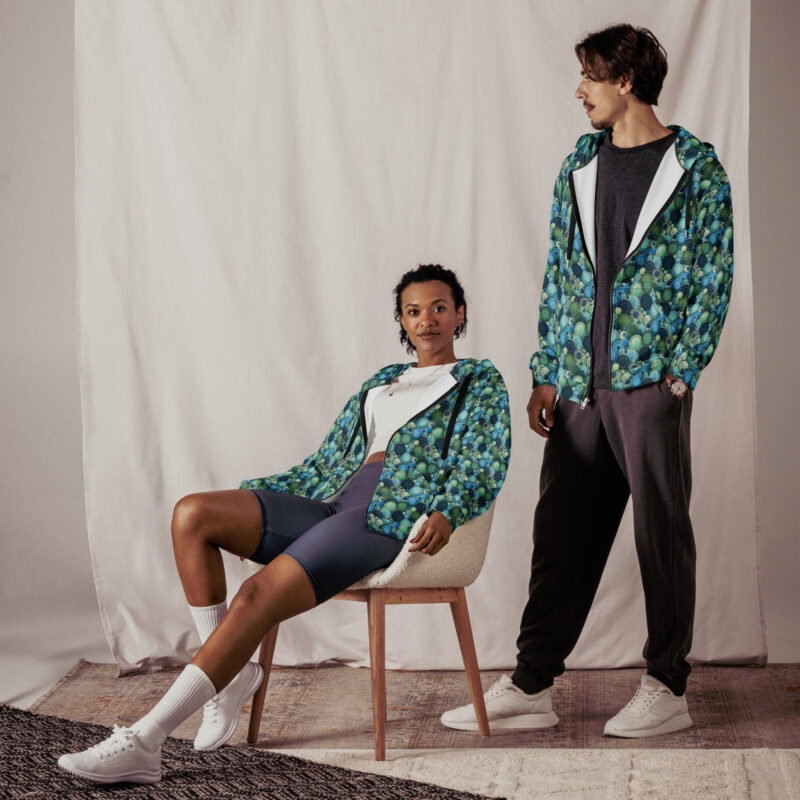 „Knopfkosmos“ – Unisex Zip-Hoodie – Allover – HOB Products