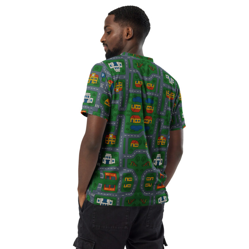 „Zurück in die Mini-Metropole“ – Recyceltes Unisex-Trikot mit Allover-Druck – Allover – HOB Products