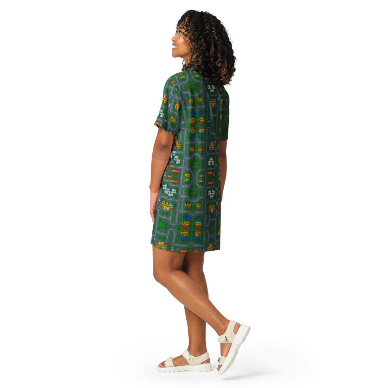 „Zurück in die Mini-Metropole“ – T-Shirt-Kleid – Allover – HOB Products