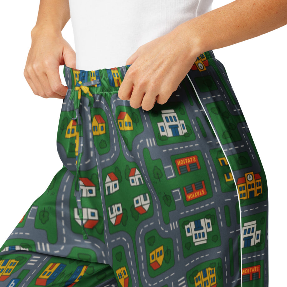„Zurück in die Mini-Metropole“ – Pyjama-Hose für Damen – Allover – HOB Products